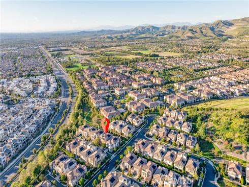 79  Pelican  , Irvine, CA