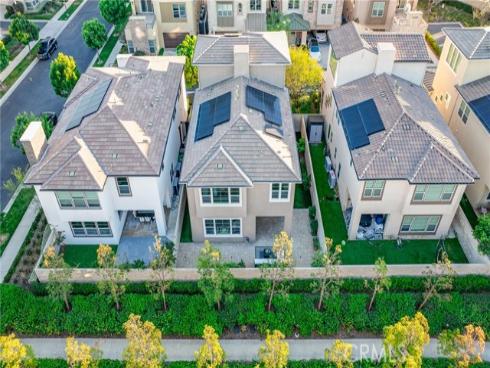 79  Pelican  , Irvine, CA