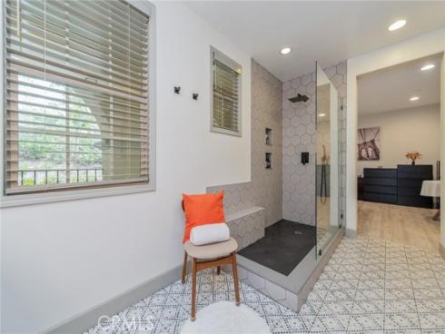 151  Silverado  , Irvine, CA