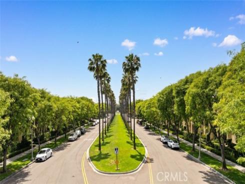 107  Overbrook  , Irvine, CA