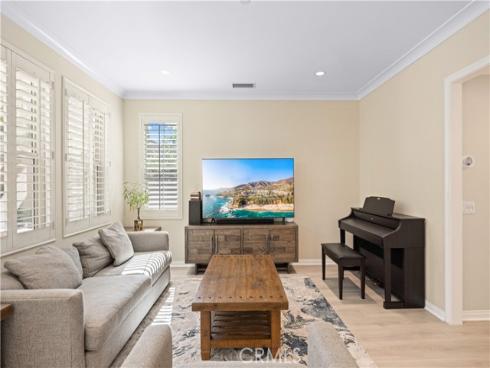 107  Overbrook  , Irvine, CA