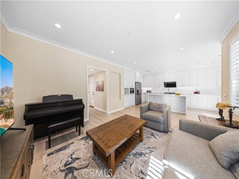 107  Overbrook  , Irvine, CA