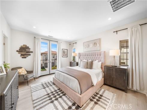 114  Bouquet  , Irvine, CA