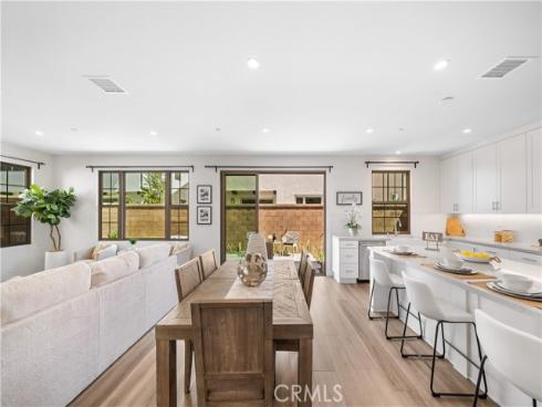 114  Bouquet  , Irvine, CA