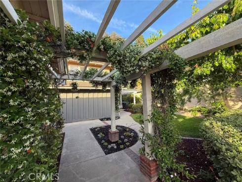 15  Rippling Stream  , Irvine, CA