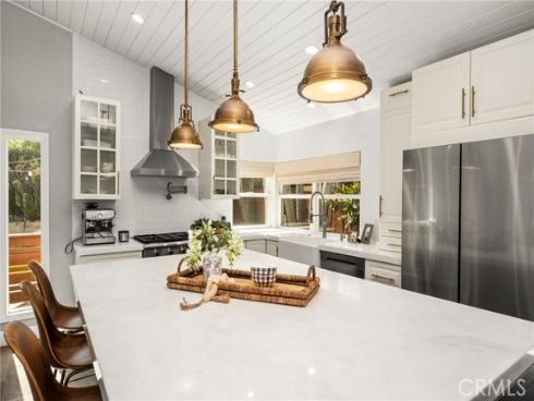 10  Petersburg  , Irvine, CA