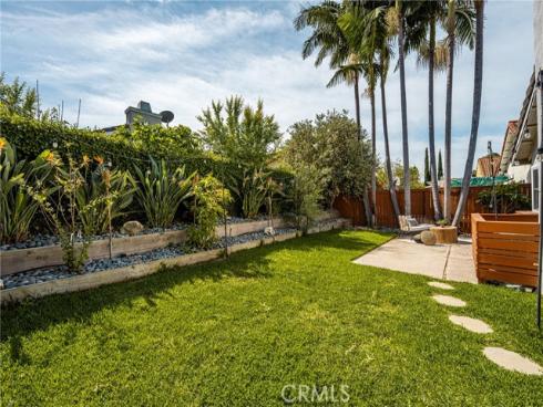 10  Petersburg  , Irvine, CA