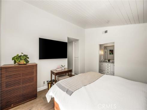 10  Petersburg  , Irvine, CA