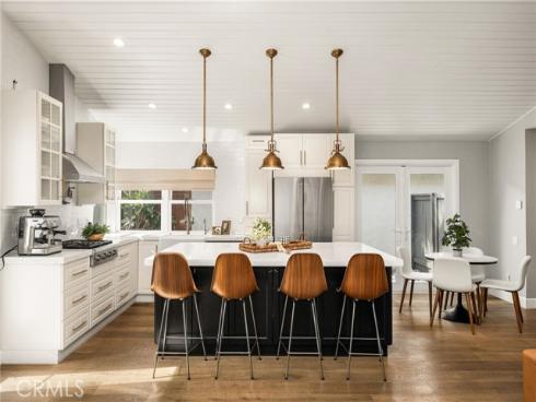 10  Petersburg  , Irvine, CA