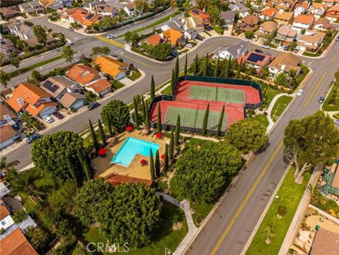 10  Petersburg  , Irvine, CA