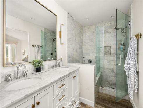 10  Petersburg  , Irvine, CA