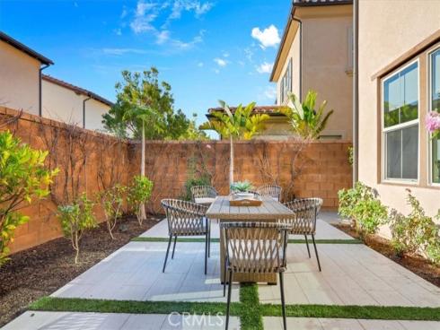 106  Cordial  , Irvine, CA