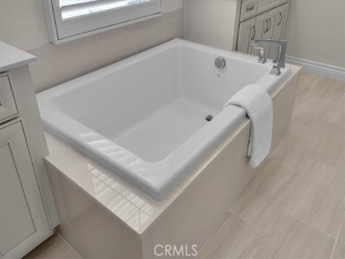 106  Cordial  , Irvine, CA