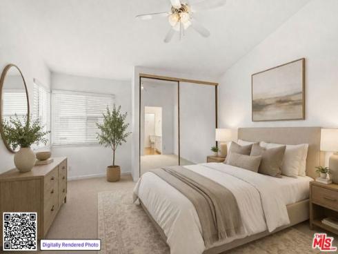 23  Cresthaven  51 , Irvine, CA