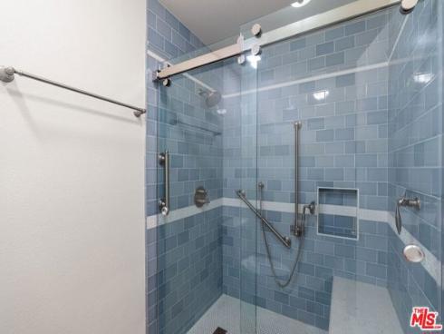 23  Cresthaven  51 , Irvine, CA