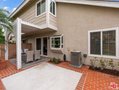 23  Cresthaven  51 , Irvine, CA