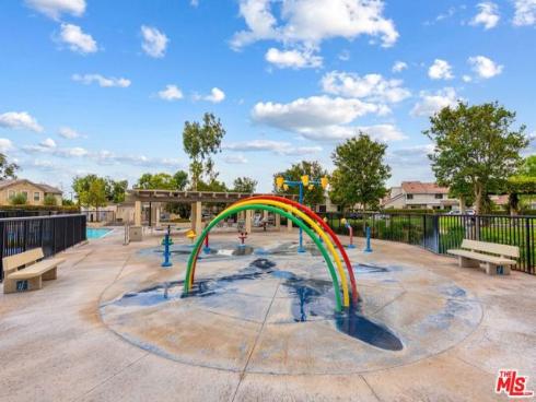 23  Cresthaven  51 , Irvine, CA