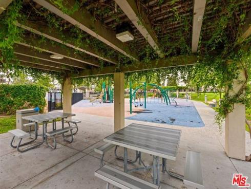 23  Cresthaven  51 , Irvine, CA