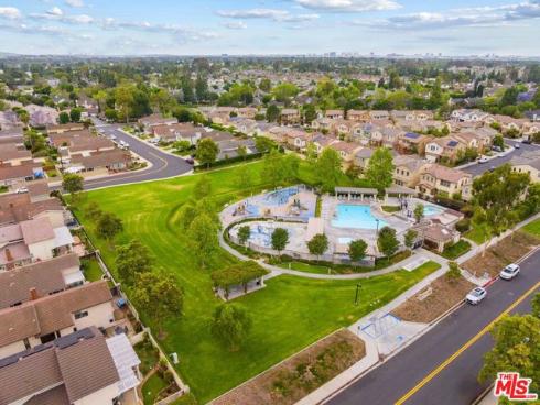 23  Cresthaven  51 , Irvine, CA