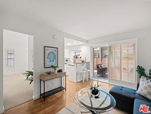 23  Cresthaven  51 , Irvine, CA