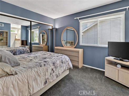 25  Cheyenne  , Irvine, CA