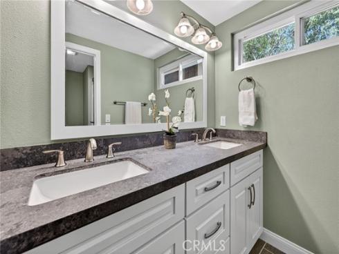 25  Cheyenne  , Irvine, CA