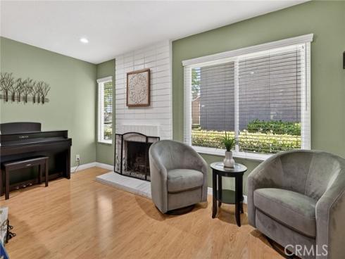 25  Cheyenne  , Irvine, CA