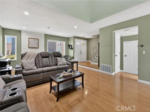 25  Cheyenne  , Irvine, CA