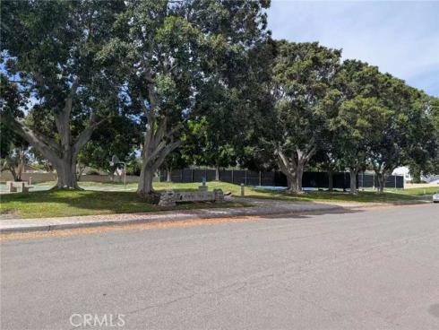47  Fox  , Irvine, CA