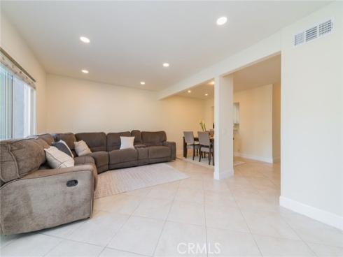 47  Fox  , Irvine, CA