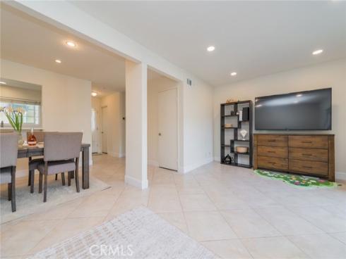 47  Fox  , Irvine, CA