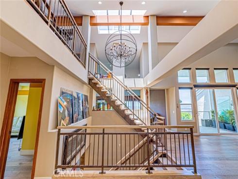 6  Sirius  61 , Irvine, CA