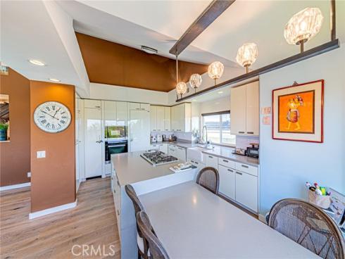 6  Sirius  61 , Irvine, CA