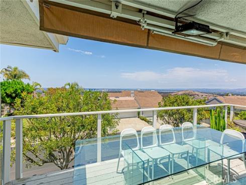 6  Sirius  61 , Irvine, CA