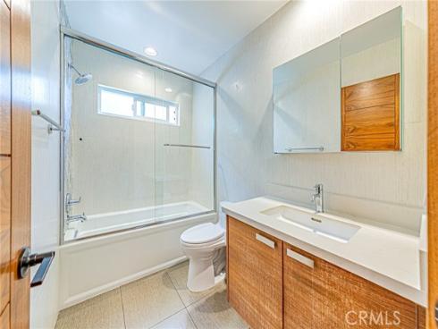 6  Sirius  61 , Irvine, CA