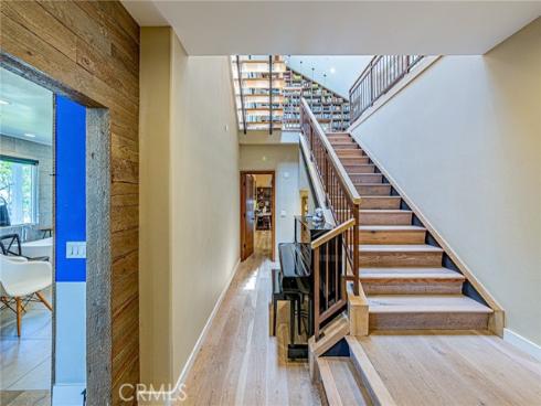 6  Sirius  61 , Irvine, CA