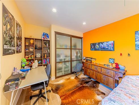 6  Sirius  61 , Irvine, CA