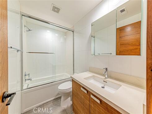 6  Sirius  61 , Irvine, CA