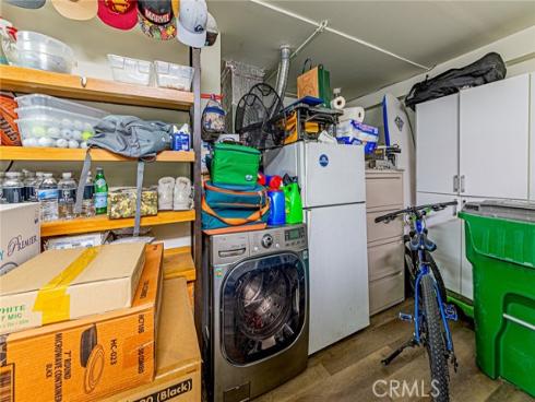 6  Sirius  61 , Irvine, CA