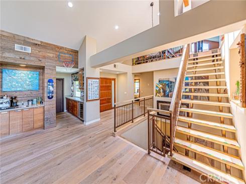 6  Sirius  61 , Irvine, CA