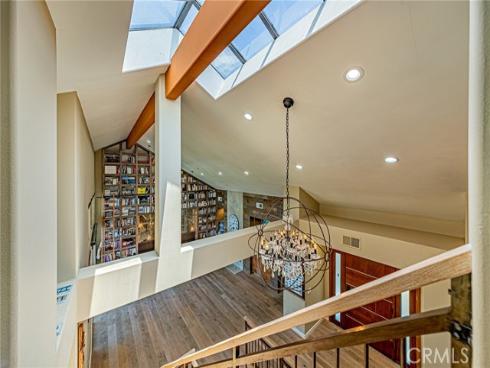 6  Sirius  61 , Irvine, CA