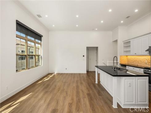 49  Kempton  , Irvine, CA