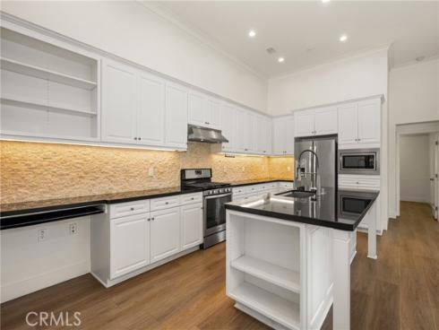 49  Kempton  , Irvine, CA