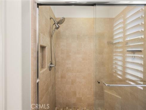 49  Kempton  , Irvine, CA