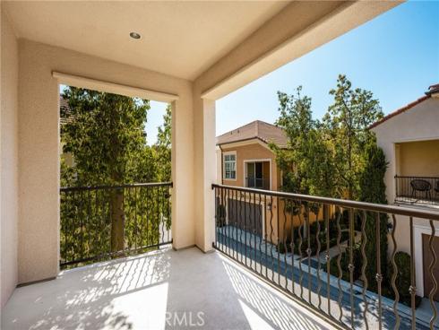49  Kempton  , Irvine, CA