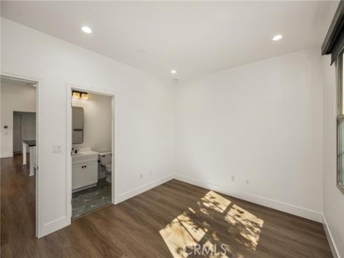 49  Kempton  , Irvine, CA