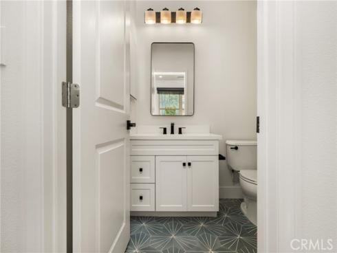 49  Kempton  , Irvine, CA