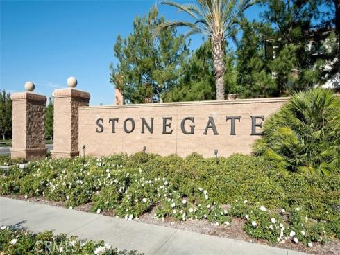 49  Kempton  , Irvine, CA