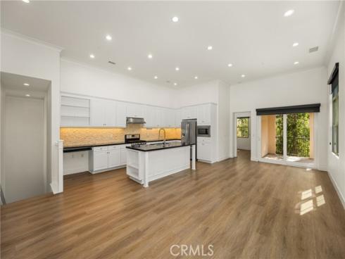 49  Kempton  , Irvine, CA