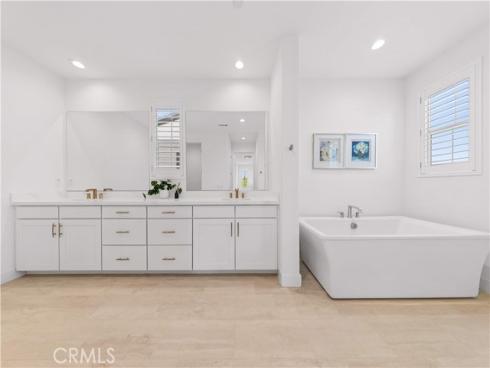 112  Sentosa  , Irvine, CA